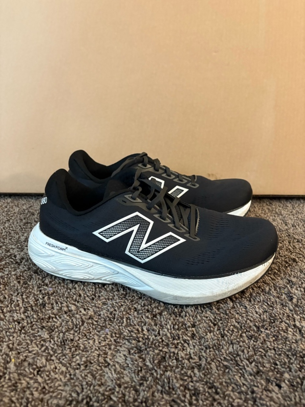 New Balance Men’s Black and White Fresh Foam Running Shoes